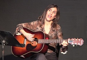Judy Freed performing